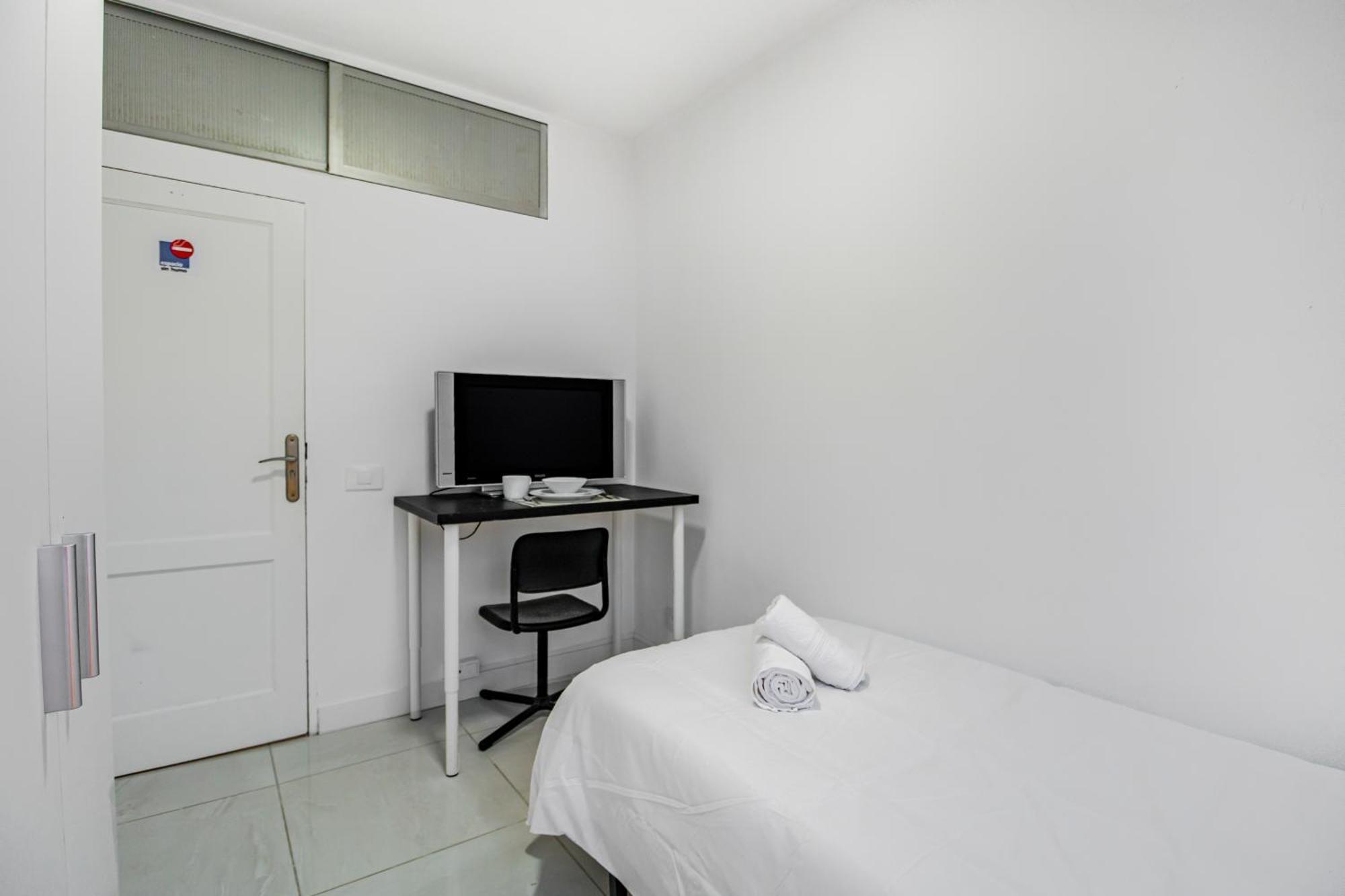 Las Palmas Comfort Rooms Exterior photo