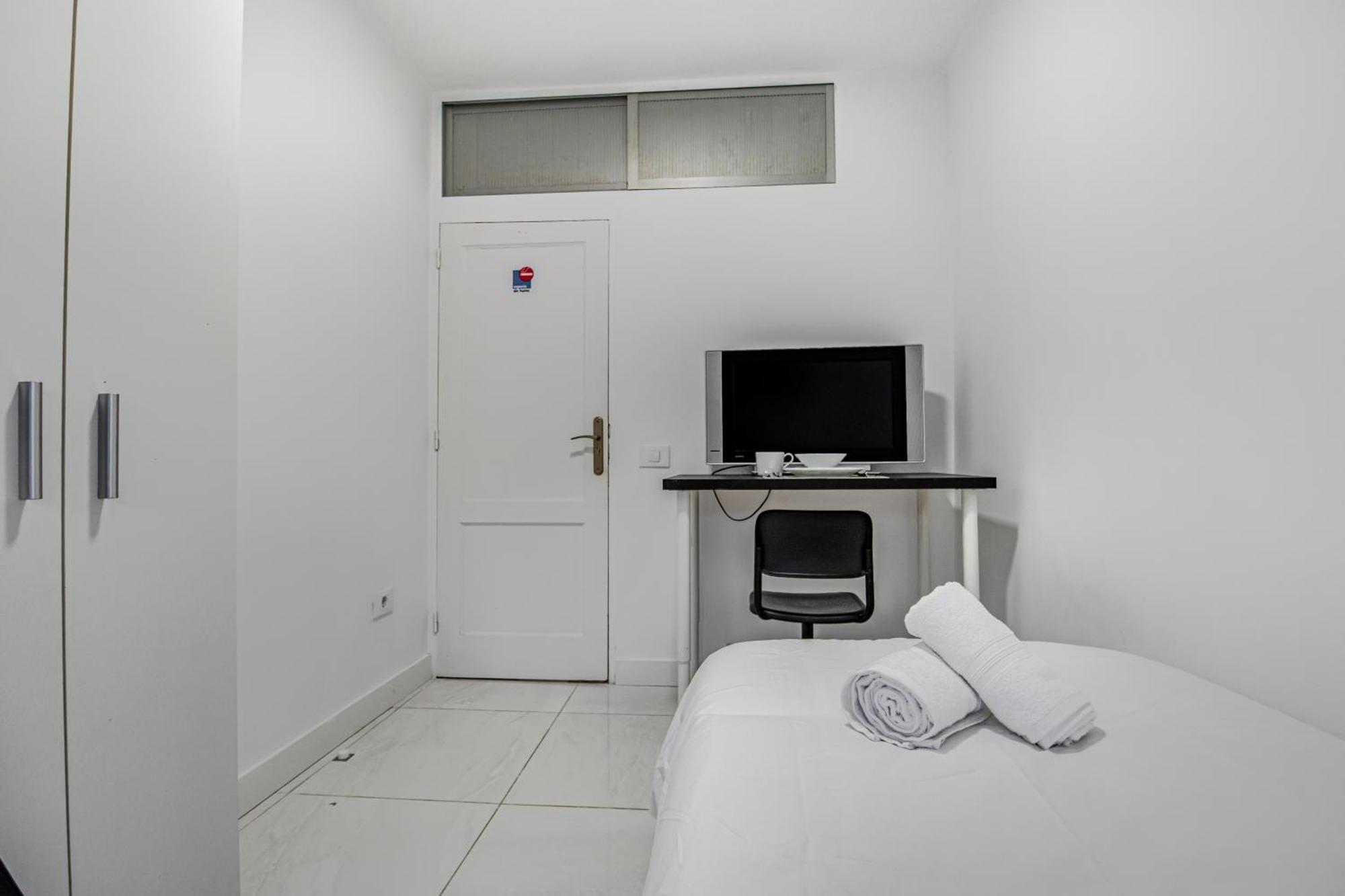 Las Palmas Comfort Rooms Exterior photo